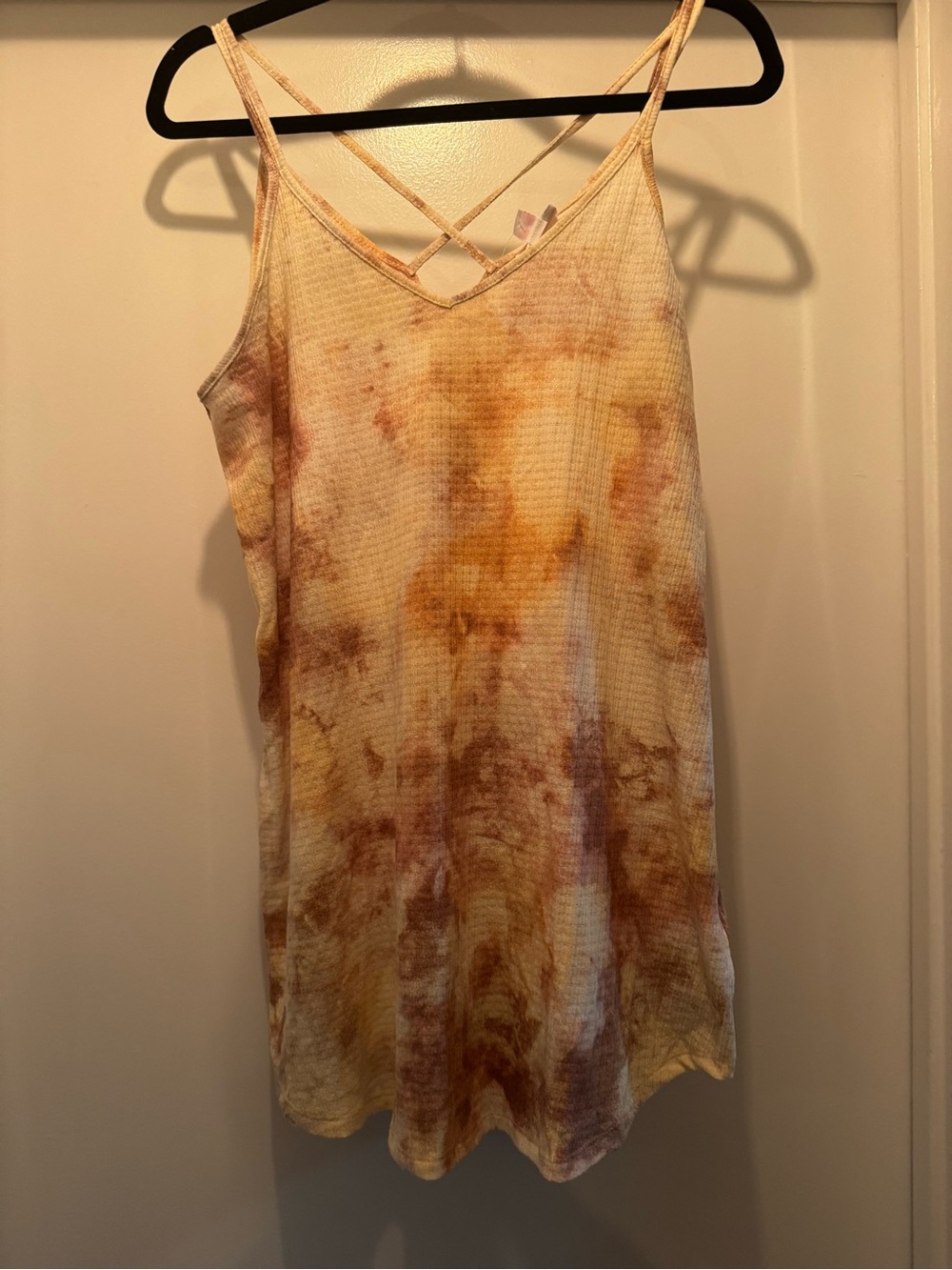LuLaRoe Daniella Tie-Dye Waffle Knit tank - Cream/Pink